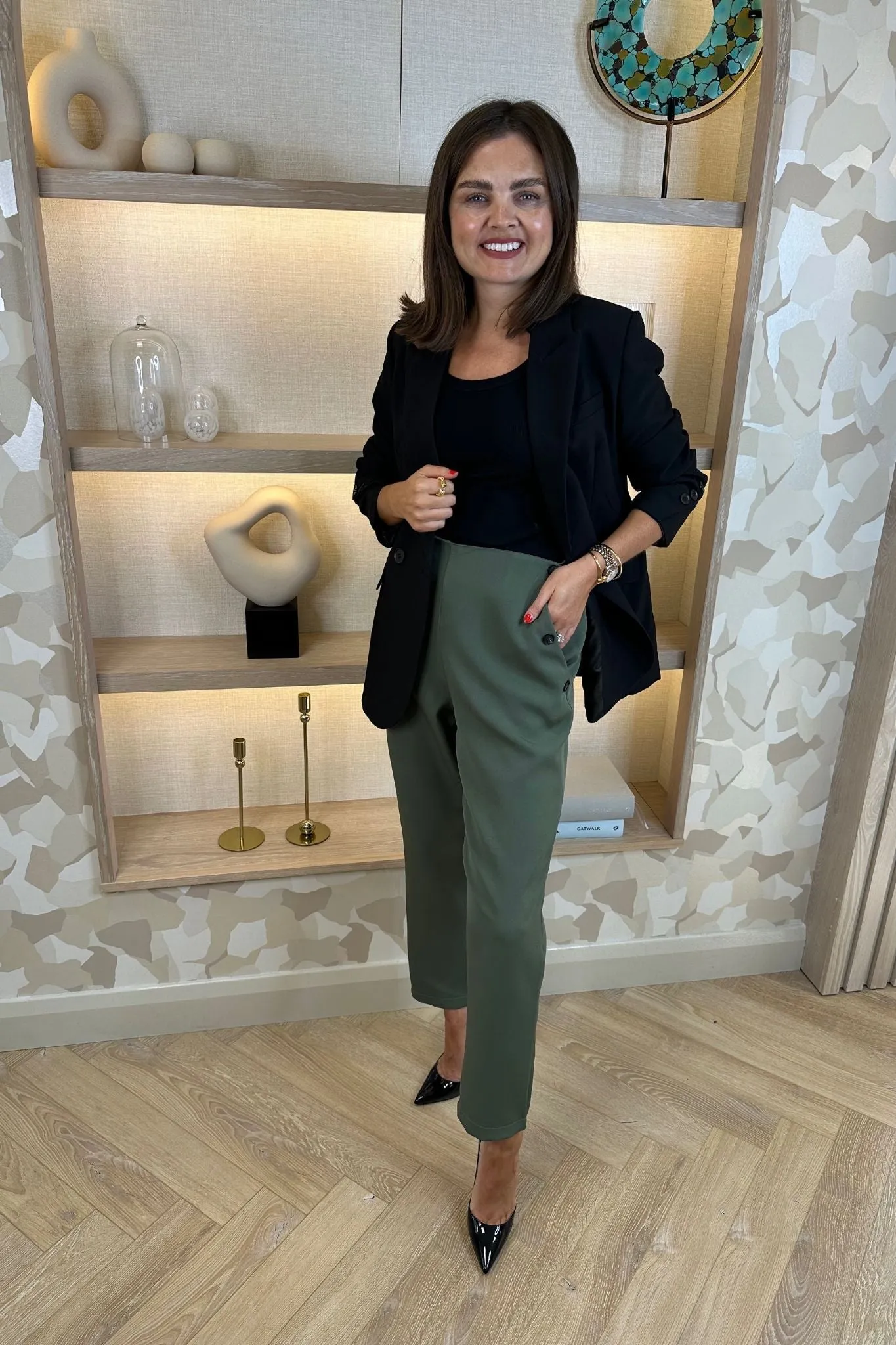 Aria Cigarette Trousers In Khaki