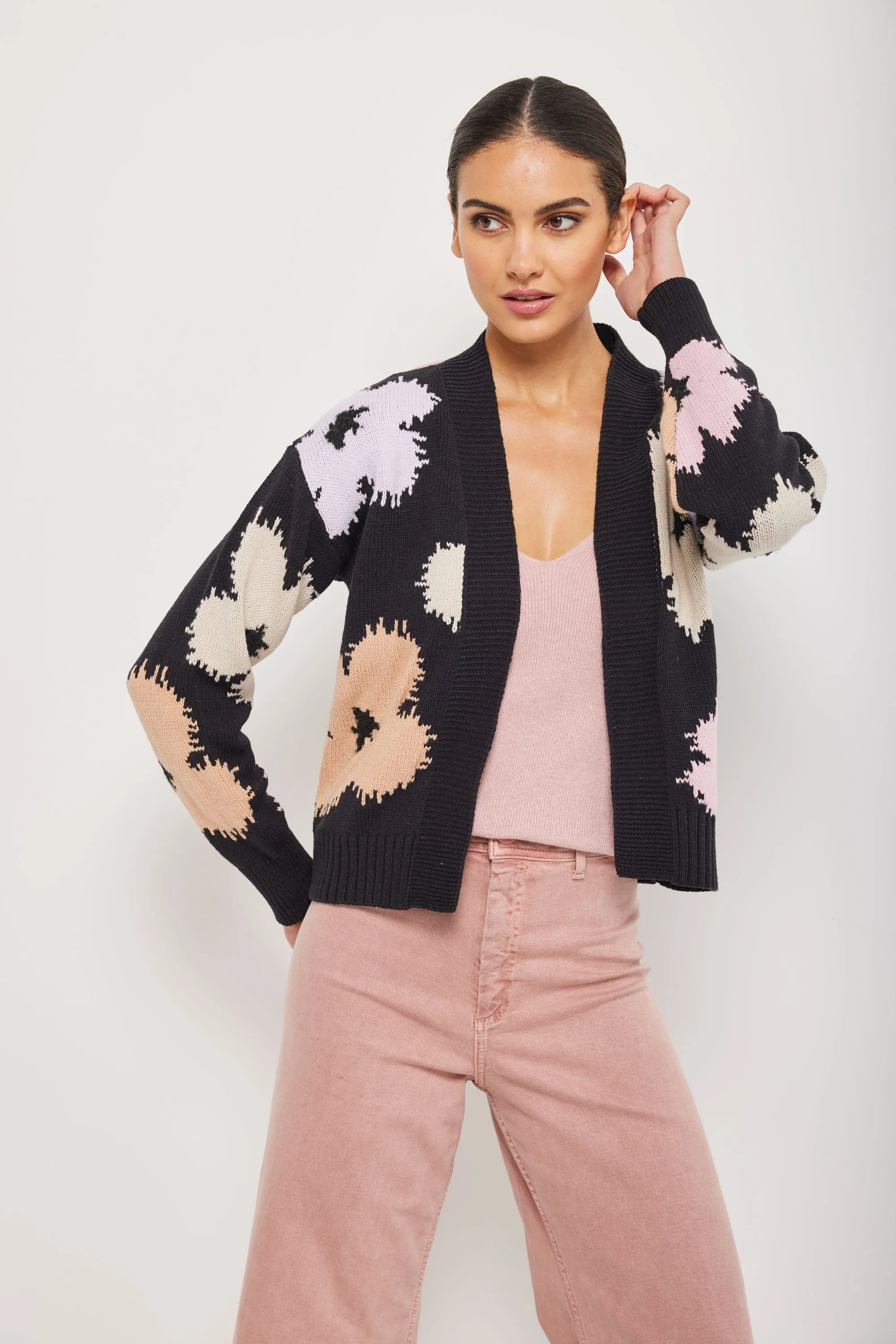 LAZY DAISY CARDI - LISA TODD