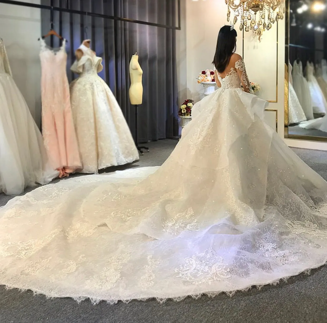 New Model Wedding dress With Long Train