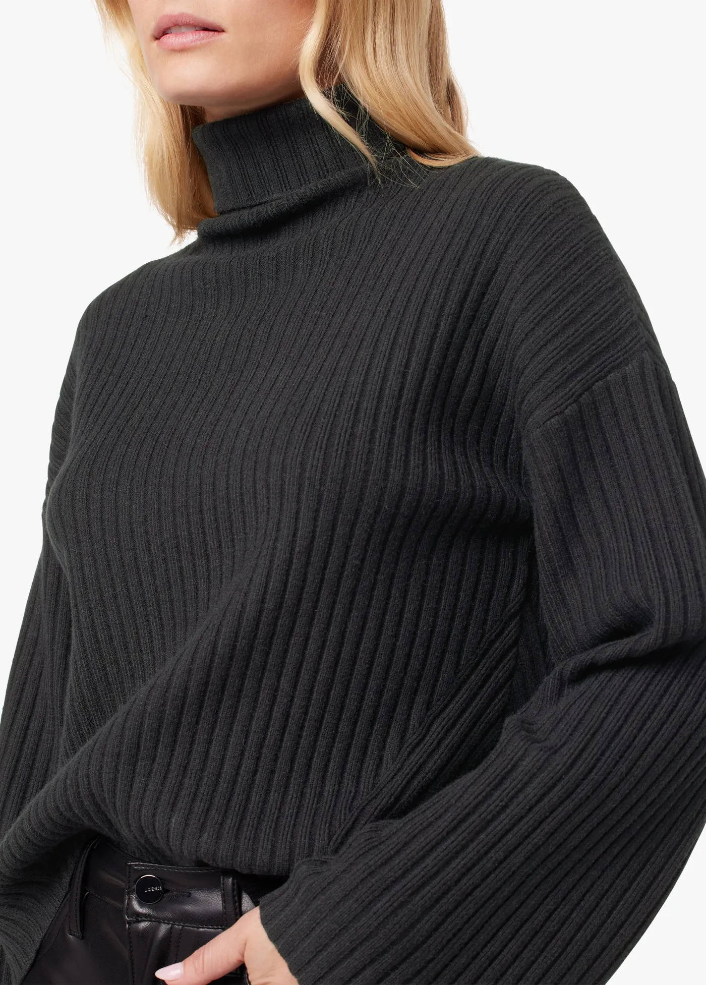 THE AYLA SWEATER