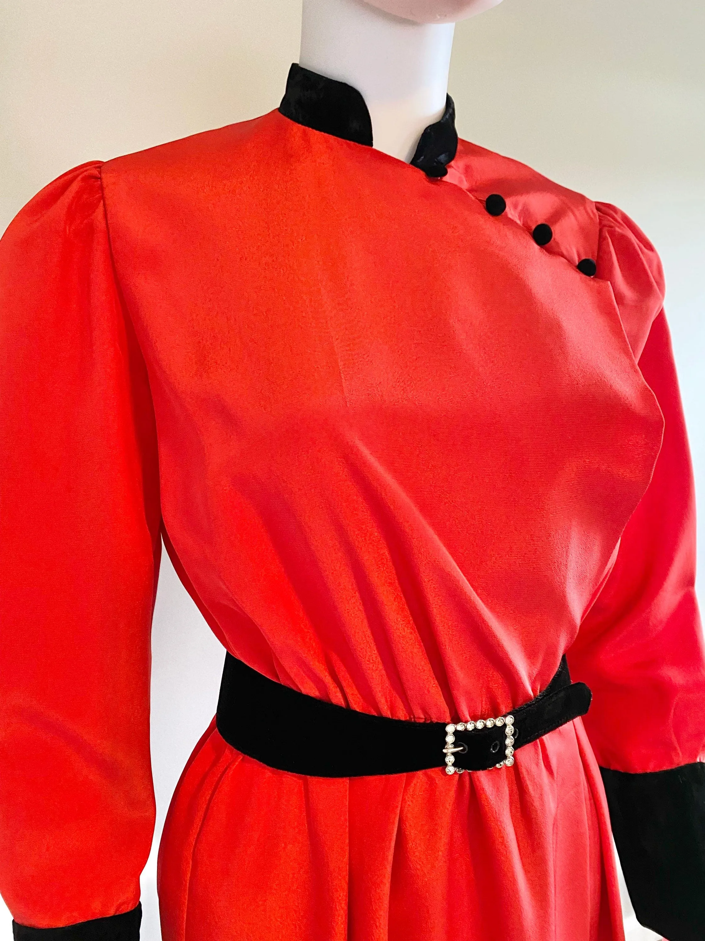 Vintage 1980s Red and Black Holiday Dress / 80s puff sleeve party dress / 1980s does 1940s dress / Size small